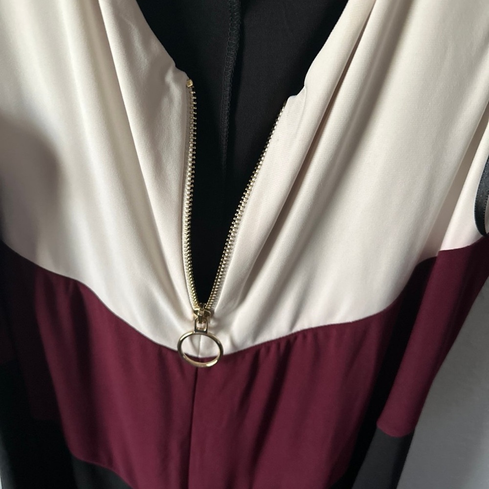 Dress - Picture 3 of 5